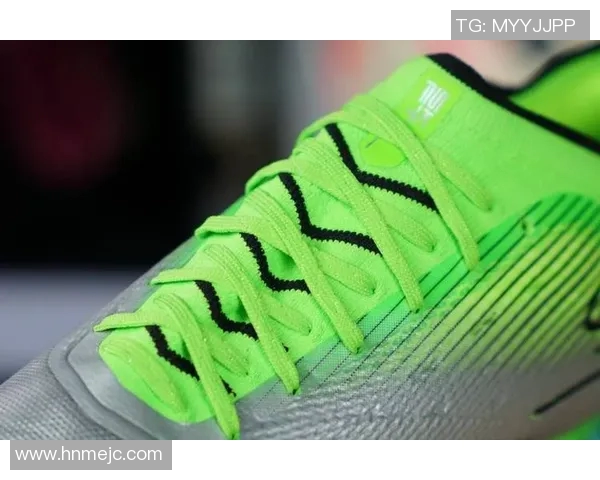 足球球星同款运动鞋推荐 让你体验专业级舒适与速度感